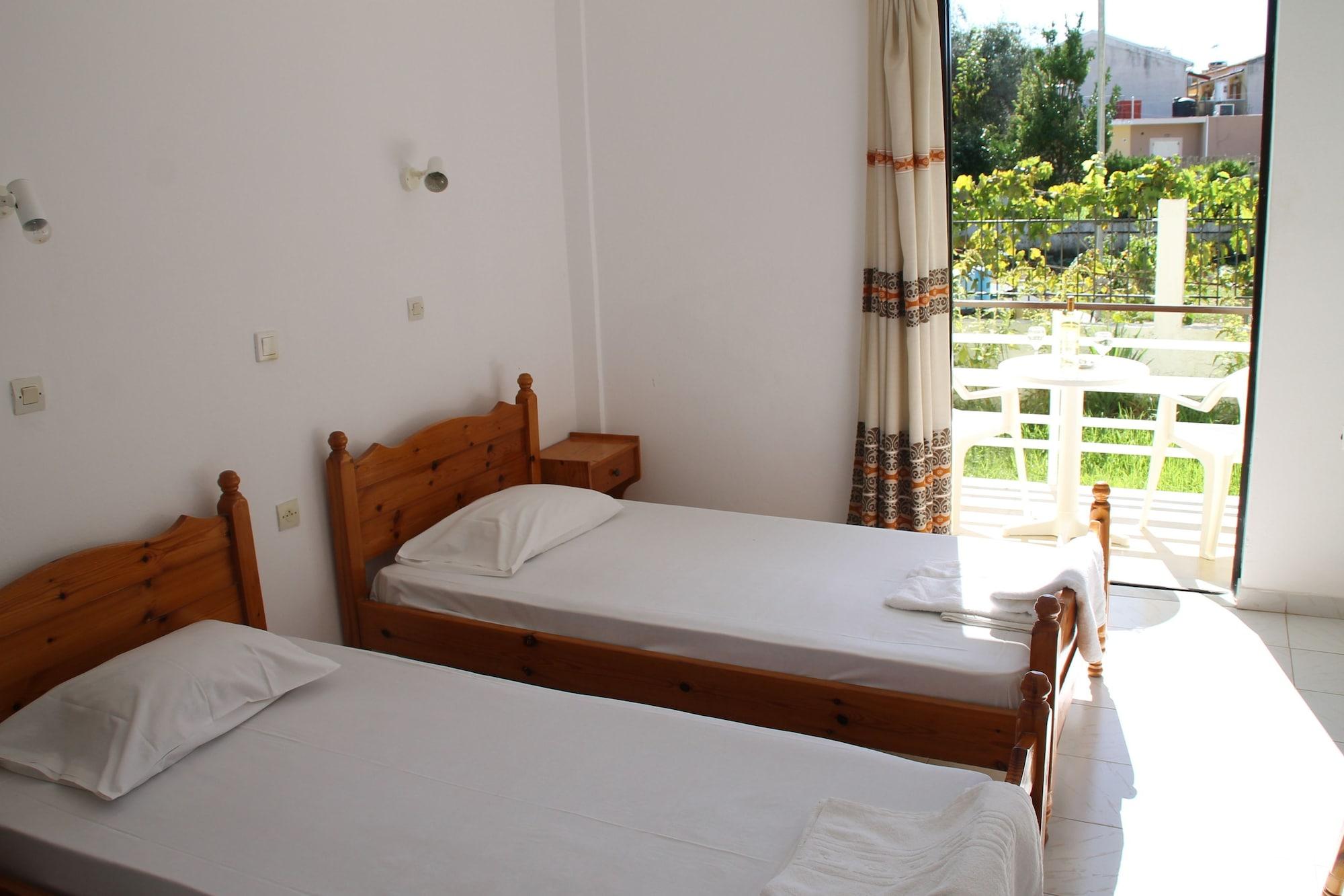 Kavos Central Gardens Apart otel Dış mekan fotoğraf