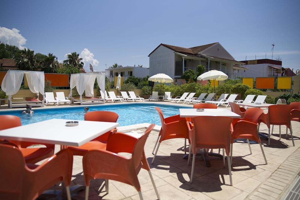 Kavos Central Gardens Apart otel Dış mekan fotoğraf