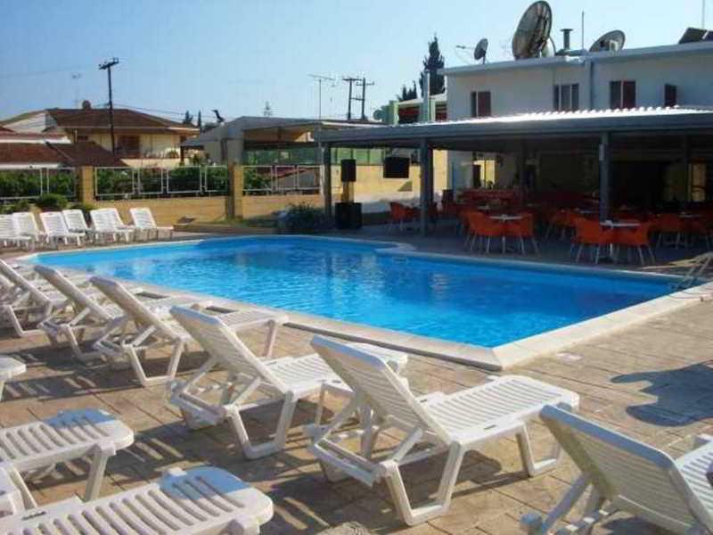 Kavos Central Gardens Apart otel Dış mekan fotoğraf