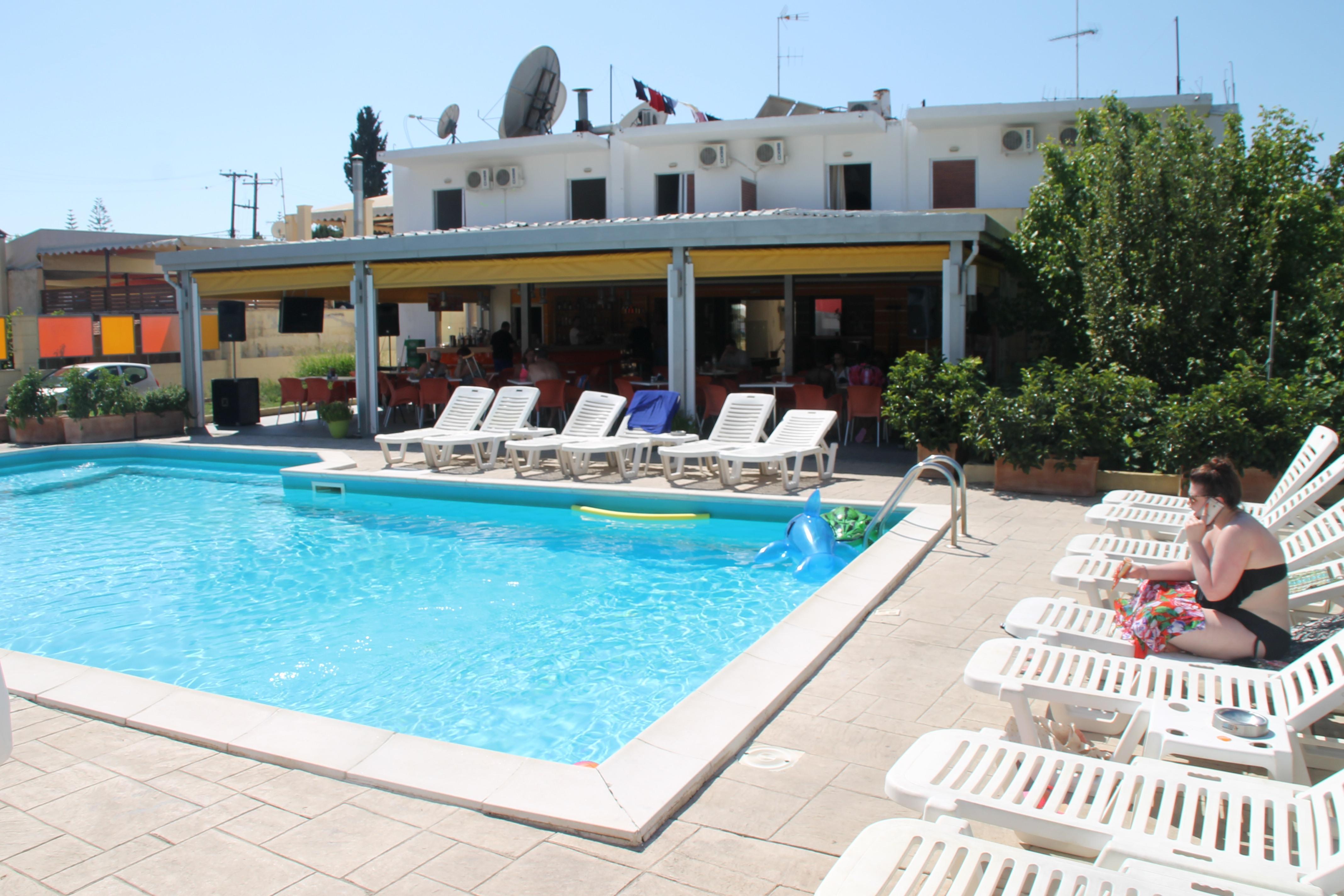 Kavos Central Gardens Apart otel Dış mekan fotoğraf