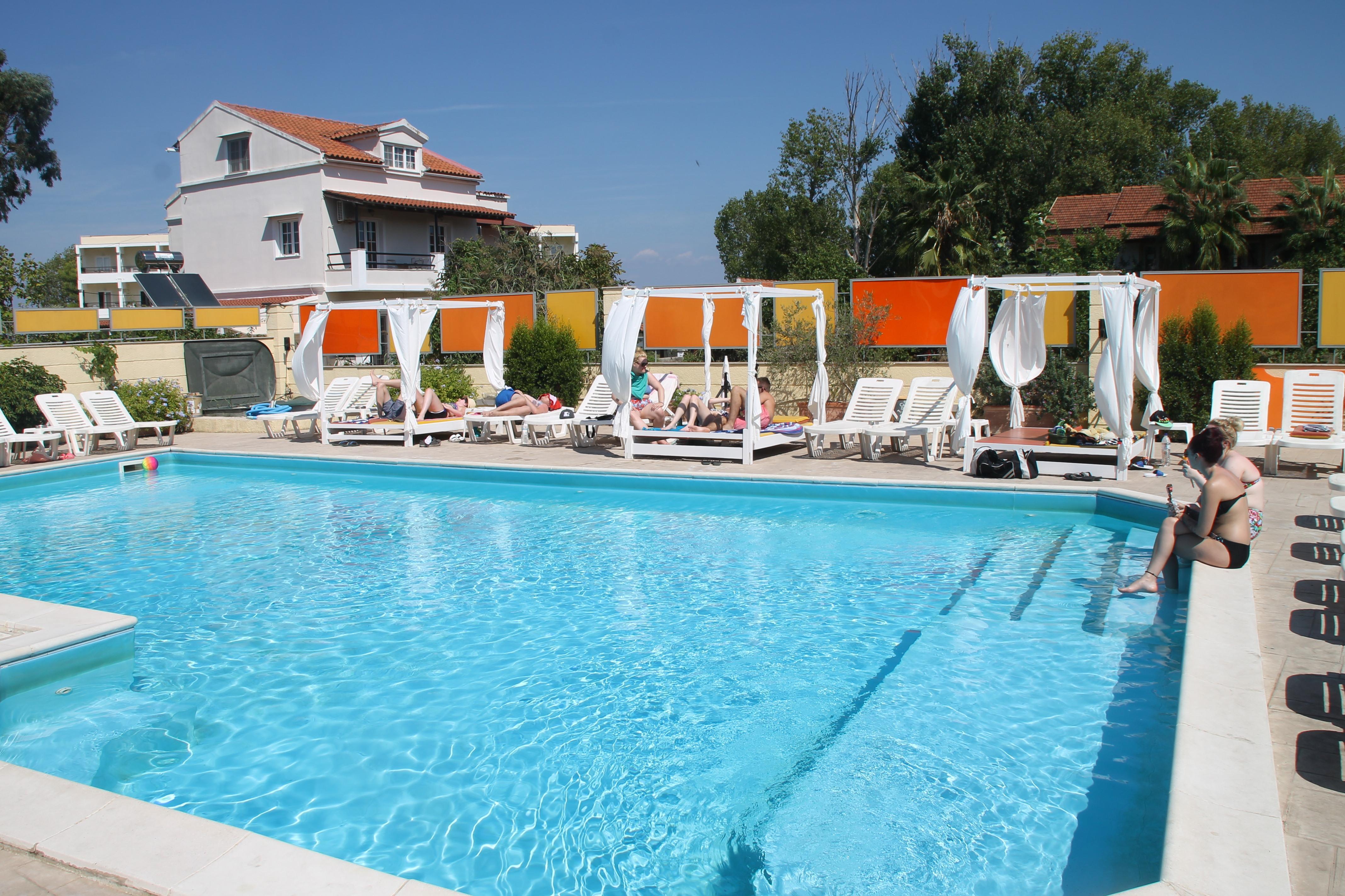 Kavos Central Gardens Apart otel Dış mekan fotoğraf