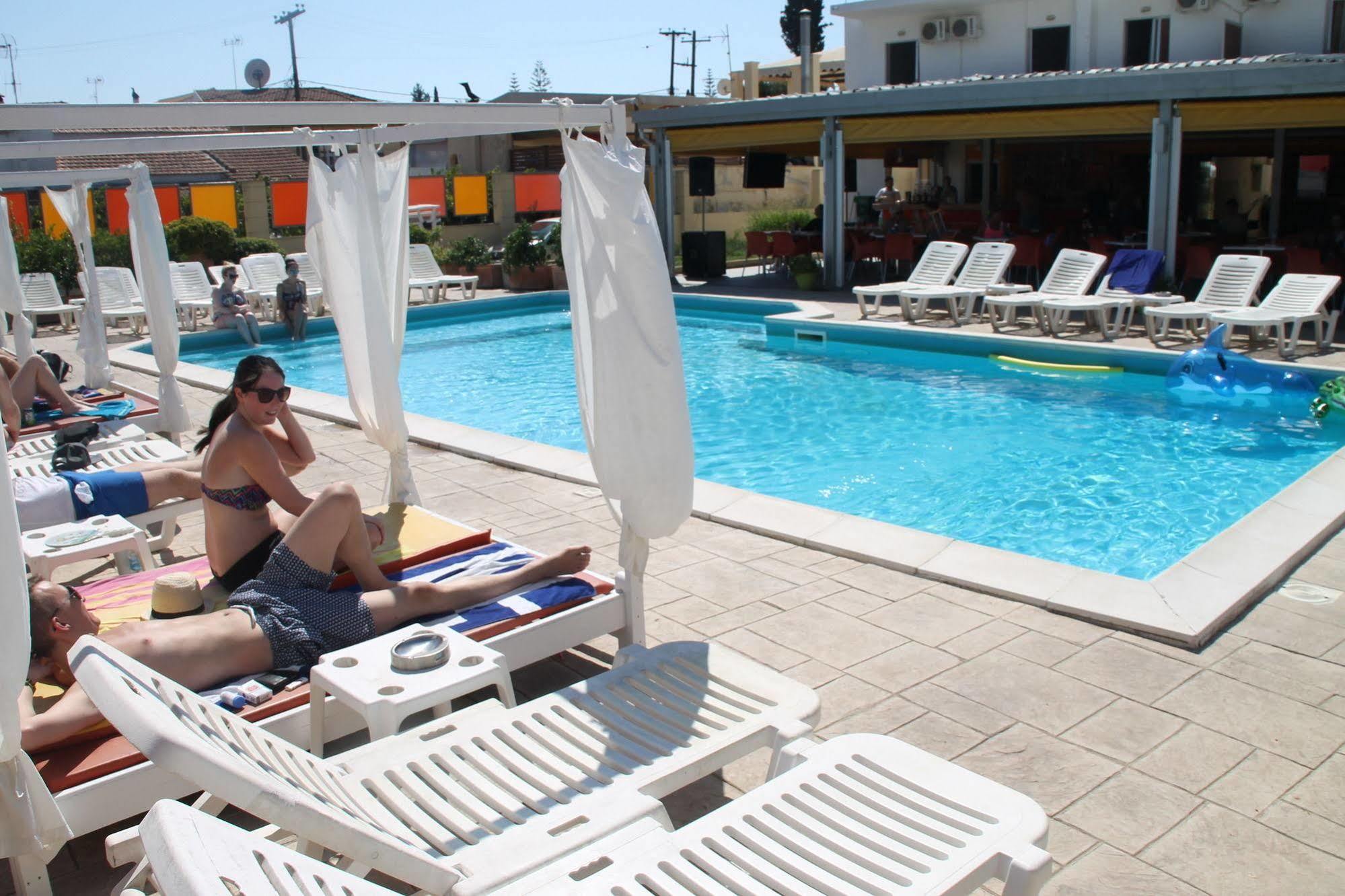 Kavos Central Gardens Apart otel Dış mekan fotoğraf