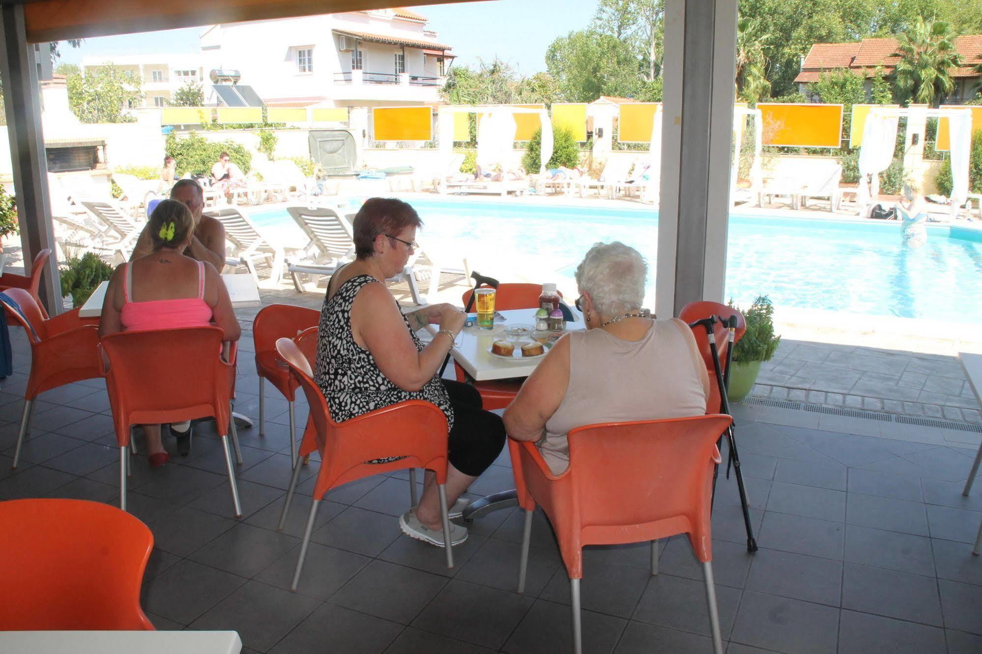 Kavos Central Gardens Apart otel Dış mekan fotoğraf